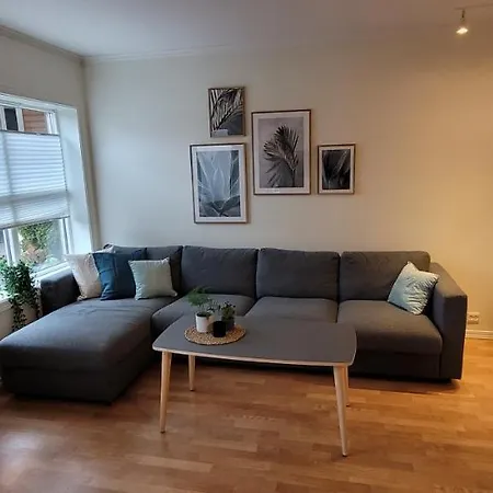 Апартаменты Lekker Leilighet Midt I Sentrum I Stille Bakgard *