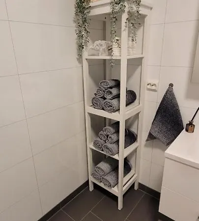 Lekker Leilighet Midt I Sentrum I Stille Bakgard Кристиансанд