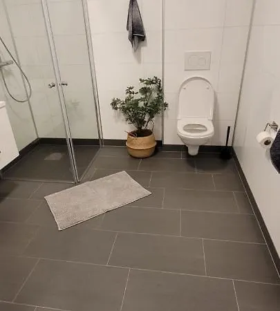 Lekker Leilighet Midt I Sentrum I Stille Bakgard Апартаменты *